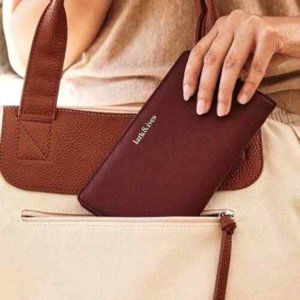 Lark & Ives Continental Snap Trifold Wallet - Burgundy